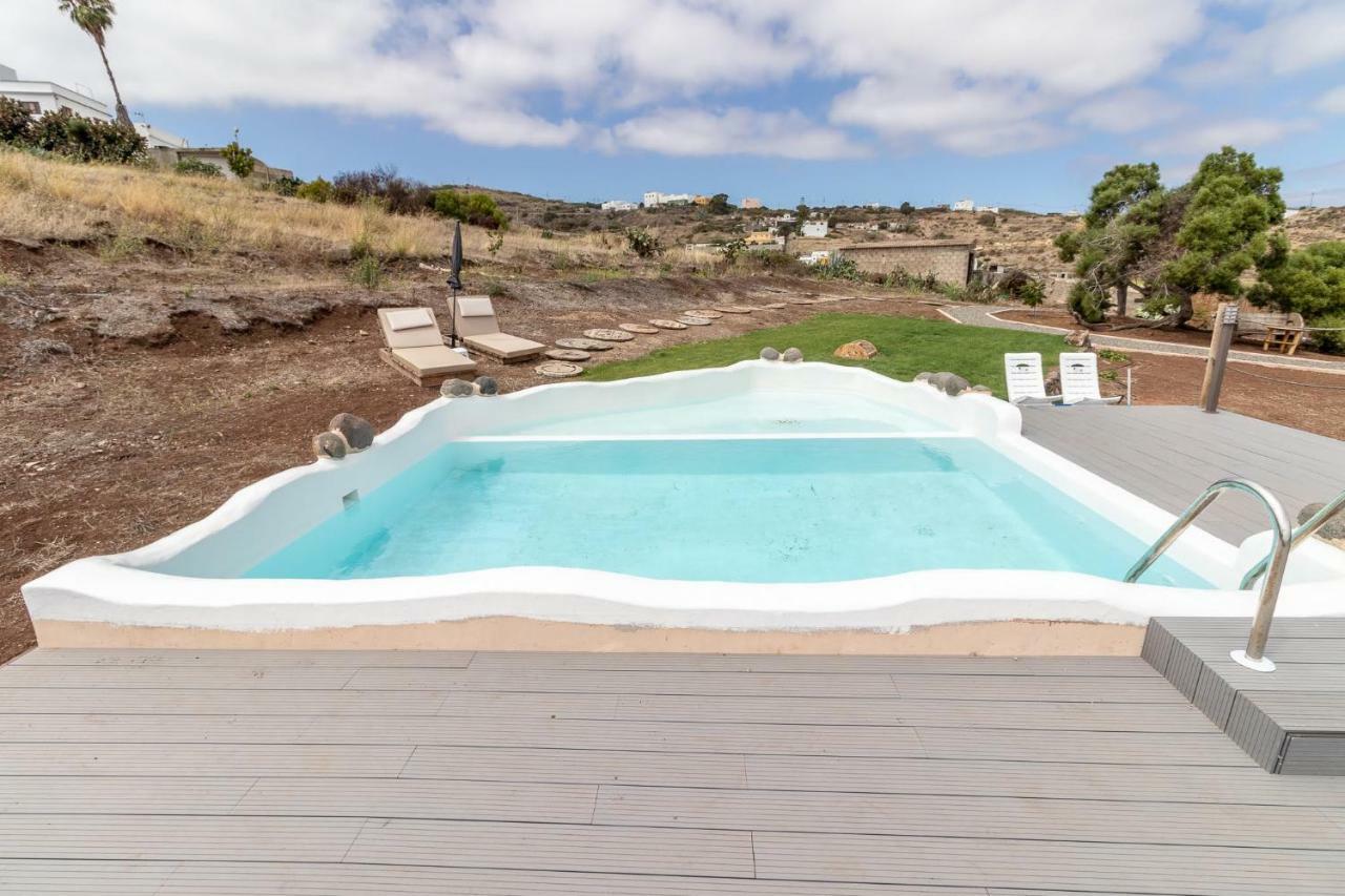 فيلا Santa Maria de Guia de Gran Canariaفي Flatguest Charming House + Pool + Terrace + Views المظهر الخارجي الصورة